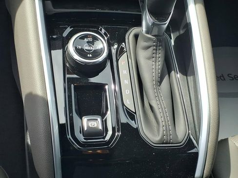 New 2026 Chevrolet Colorado ZR2 w/ Technology Package AWD/4WD image 19
