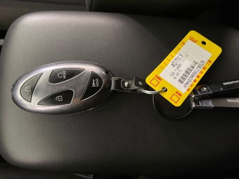 Certified 2025 Hyundai Kona SEL FWD image 26