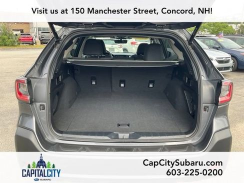 Used 2025 Subaru Outback Onyx Edition AWD/4WD image 9
