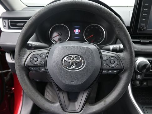 Used 2019 Toyota RAV4 LE w/ Carpet Mat Package image 21