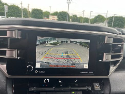 Used 2023 Toyota Tundra SR5 w/ SR5 Convenience Package AWD/4WD image 12