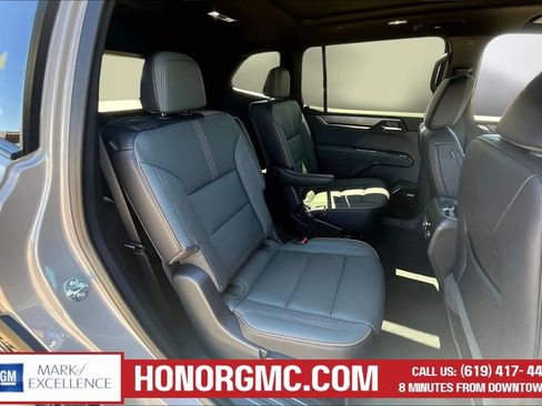 New 2026 GMC Acadia AT4 w/ Luxury Package image 10