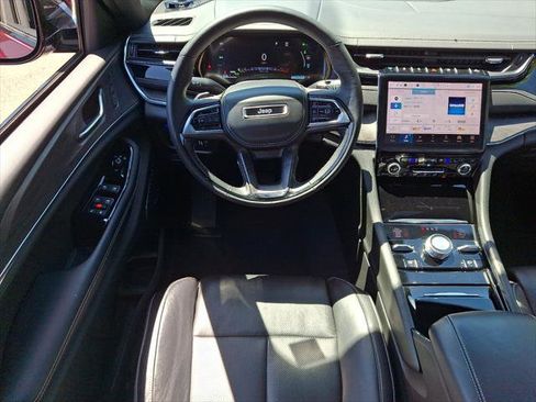 Certified 2024 Jeep Grand Cherokee Overland w/ Advanced Protech Group III AWD/4WD image 22