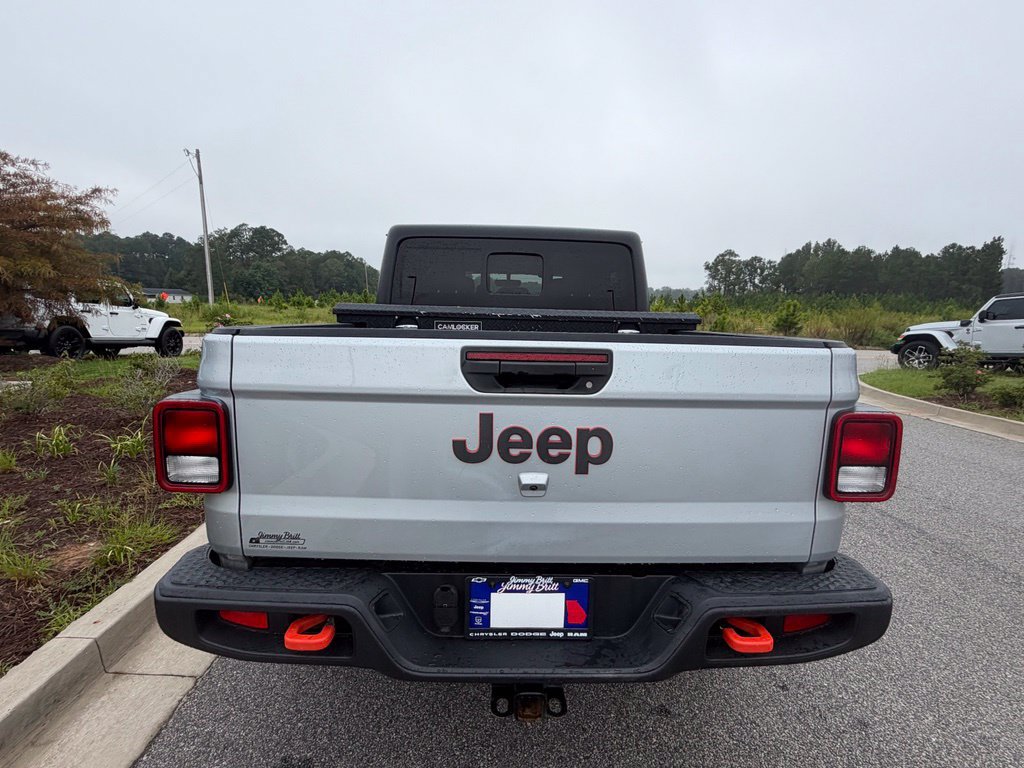 Used 2023 Jeep Gladiator Mojave w/ Trailer Tow Package AWD/4WD image 18