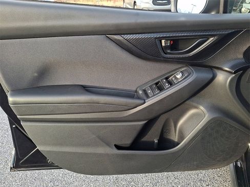 Used 2023 Subaru Crosstrek 2.0i Premium image 11