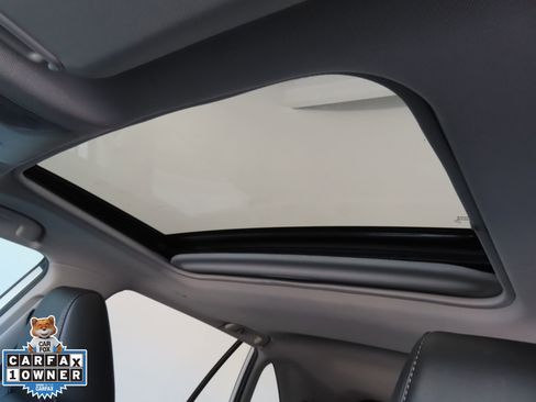 Used 2022 Toyota RAV4 XLE Premium image 21