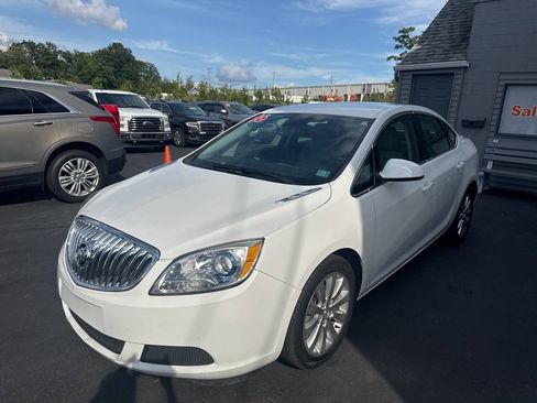 Used 2016 Buick Verano w/ Comfort Package FWD image 3