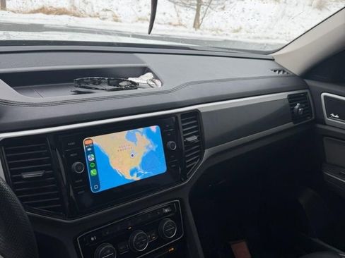 Used 2022 Volkswagen Atlas SEL Premium image 6