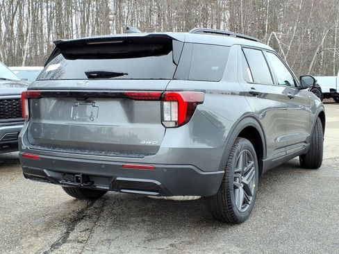 New 2026 Ford Explorer ST-Line image 5