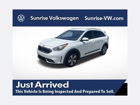 Used 2019 Kia Niro LX FWD image 1