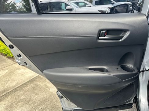 Used 2025 Toyota Corolla Cross AWD Hybrid image 13
