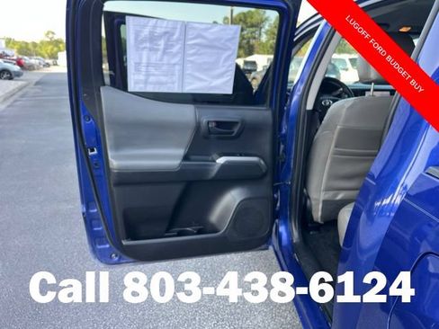 Used 2023 Toyota Tacoma SR5 AWD/4WD image 9