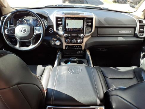 Used 2019 RAM 1500 Laramie AWD/4WD image 11