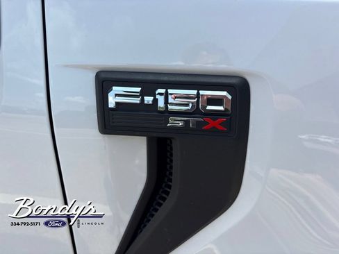 Used 2021 Ford F150 XL w/ STX Appearance Package RWD image 5