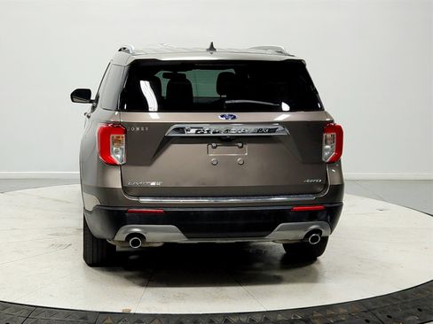 Used 2021 Ford Explorer Limited w/ Equipment Group 301A image 6