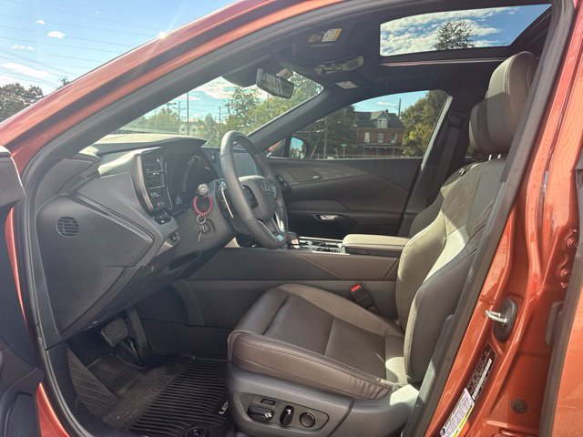 Used 2025 Lexus RX 350 AWD w/ Convenience Package image 12