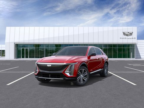 New 2026 Cadillac Lyriq Luxury RWD image 8