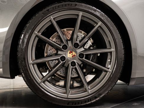 Used 2024 Porsche 911 Carrera image 41