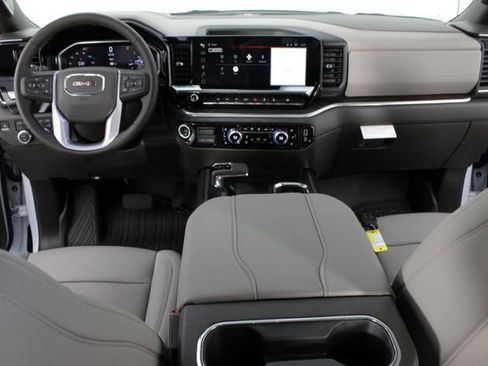 New 2026 GMC Sierra 1500 SLT w/ SLT Premium Plus Package AWD/4WD image 10