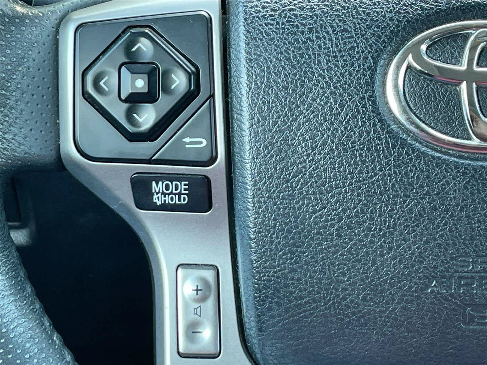 Used 2019 Toyota 4Runner SR5 Premium AWD/4WD image 28