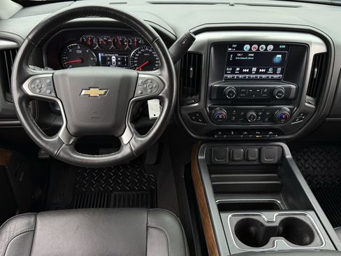 Used 2018 Chevrolet Silverado 1500 LTZ w/ Texas Edition AWD/4WD image 11