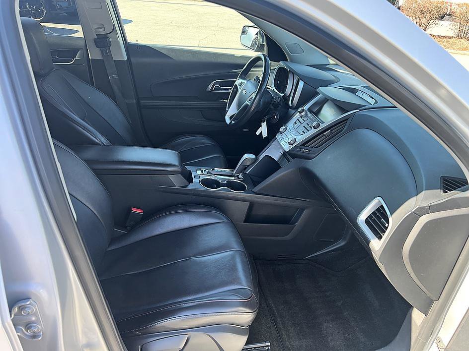 Used 2012 Chevrolet Equinox LTZ FWD image 17
