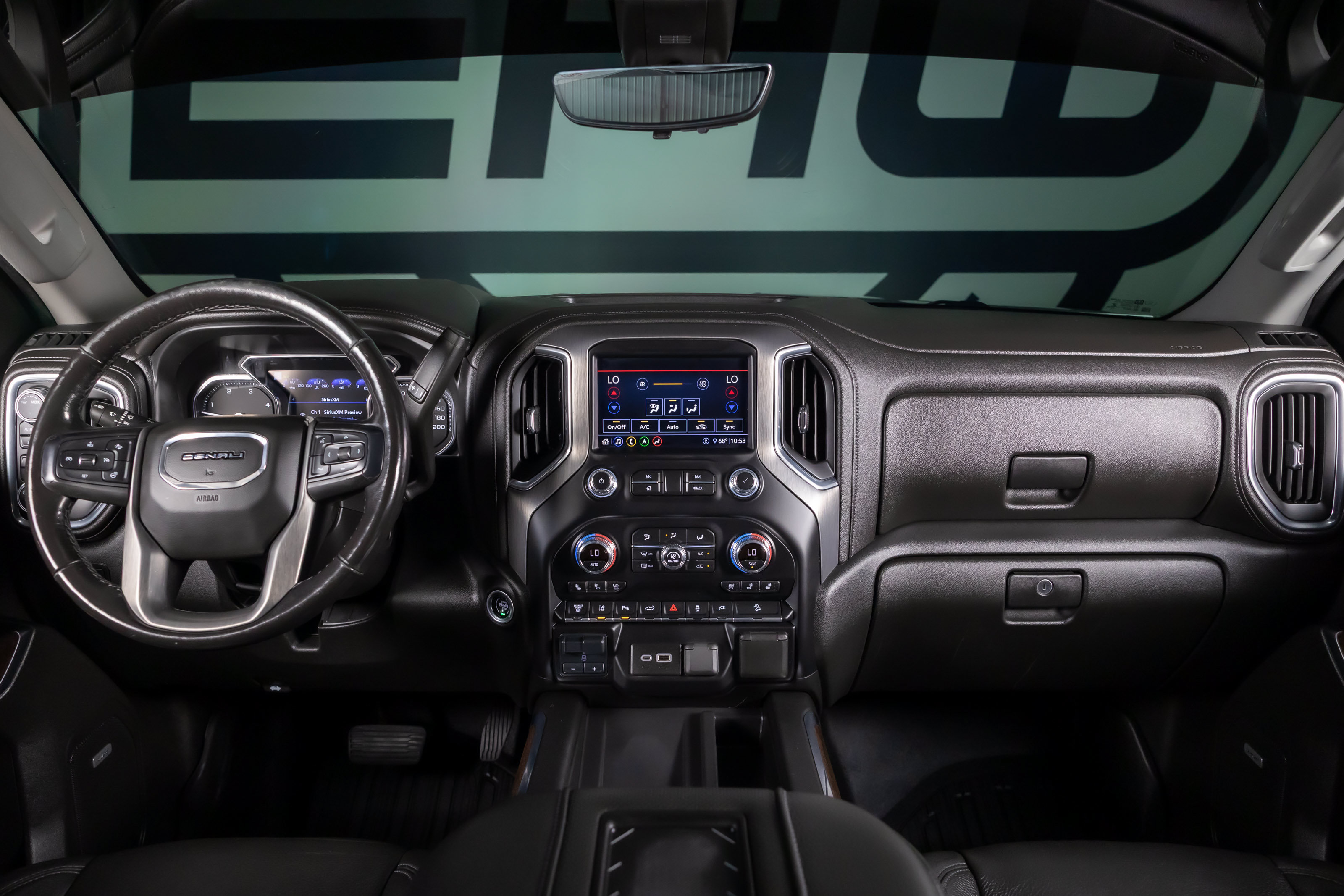 Used 2020 GMC Sierra 2500 Denali w/ Denali Ultimate Package AWD/4WD image 3