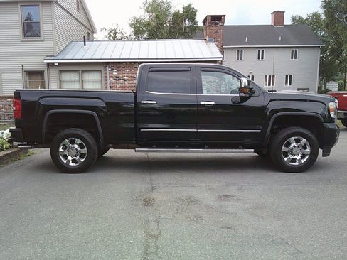 Used 2017 GMC Sierra 3500 Denali AWD/4WD image 6