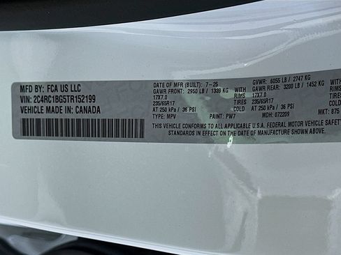 Used 2026 Chrysler Pacifica Select FWD image 35