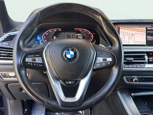 Used 2019 BMW X5 xDrive50i w/ Parking Assistance Package AWD/4WD image 19
