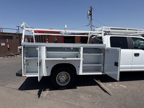 Used 2022 Ford F350 XL w/ Power Equipment Group RWD image 7