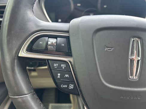 Used 2020 Lincoln Nautilus Reserve image 29