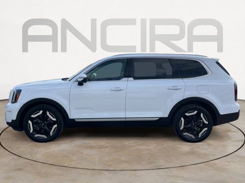 Used 2023 Kia Telluride EX w/ EX Captain's Chair Package AWD/4WD image 7