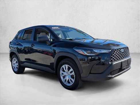 Certified 2024 Toyota Corolla Cross L image 3