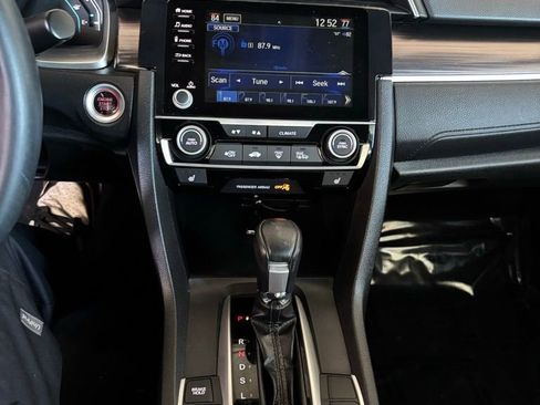 Used 2021 Honda Civic EX image 9