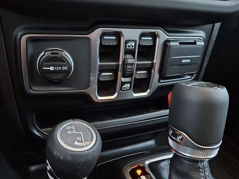 New 2026 Jeep Gladiator Sport AWD/4WD image 26