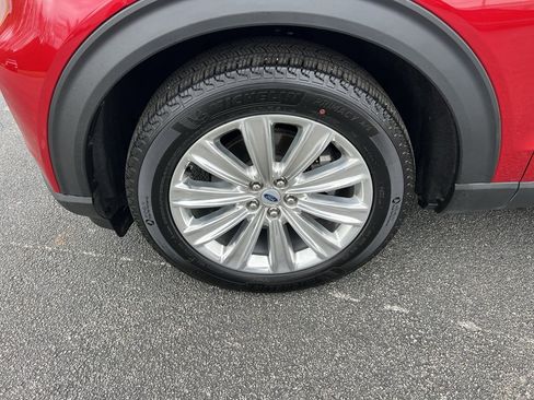 Used 2023 Ford Explorer Limited w/ Limited Technology Package image 7