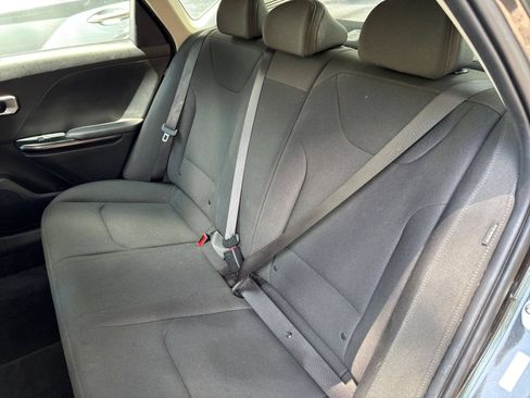 Used 2025 Kia K4 FWD image 36