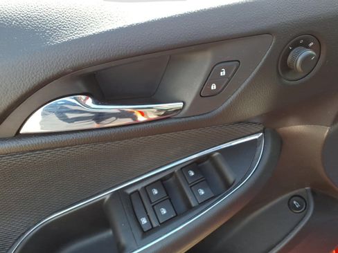 Used 2016 Chevrolet Cruze LS FWD image 18