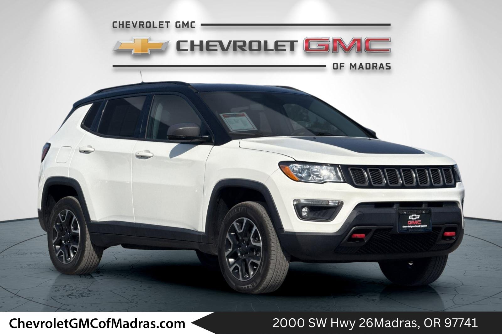 Used 2019 Jeep Compass Trailhawk AWD/4WD image 1