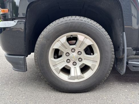 Used 2019 Chevrolet Silverado 1500 LT w/ All Star Edition AWD/4WD image 10