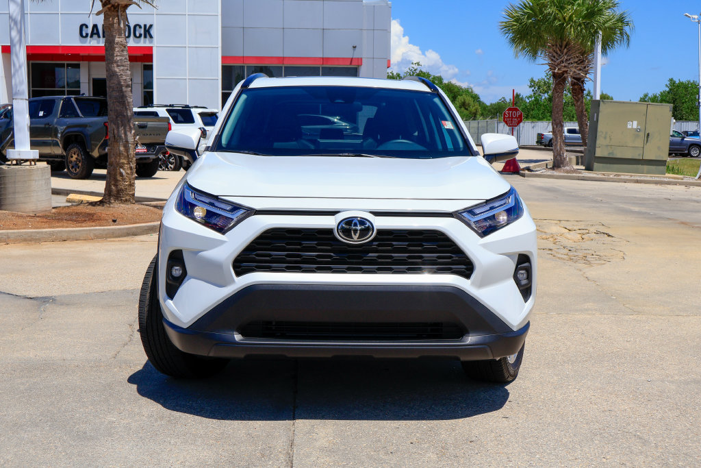 Used 2025 Toyota RAV4 XLE Premium AWD/4WD image 26