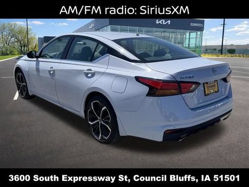 Used 2023 Nissan Altima 2.5 SR FWD image 6