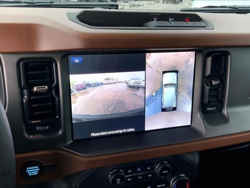 Used 2024 Ford Bronco Outer Banks AWD/4WD image 23