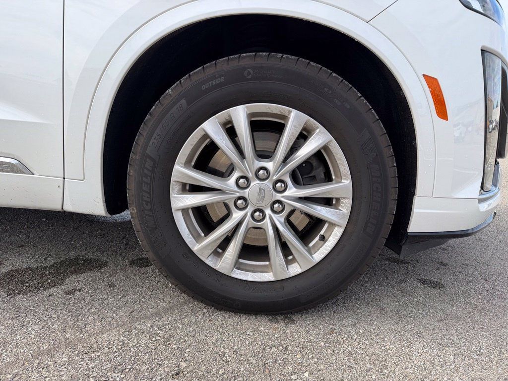 Certified 2023 Cadillac XT6 Luxury AWD/4WD image 16