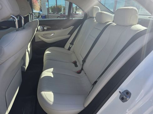 Used 2018 Mercedes-Benz E 300 image 8