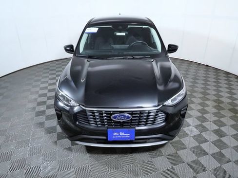 Certified 2023 Ford Escape Active w/ Tech Pack #2 AWD/4WD image 3