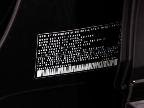 Used 2022 Volkswagen Tiguan SE R-Line image 33