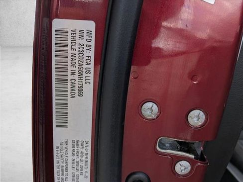 Used 2022 Dodge Challenger SXT image 16