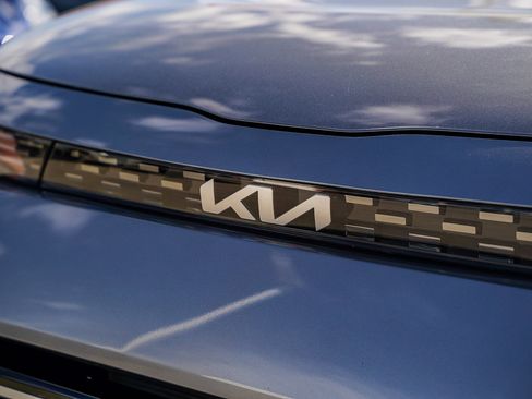 Used 2023 Kia Soul EX image 6